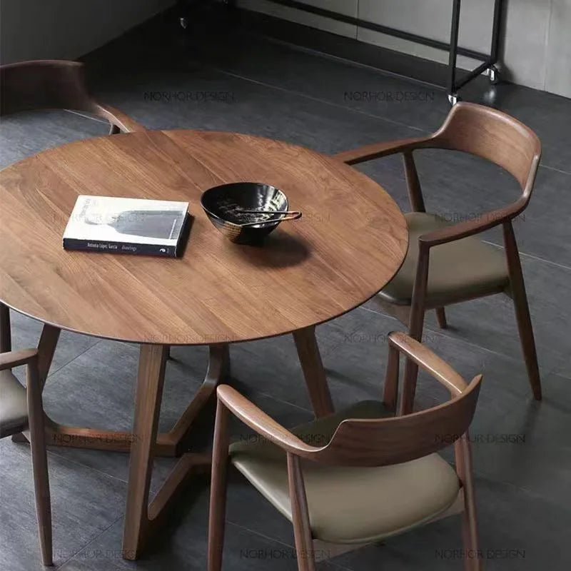 High-End Minimalist Solid Wood round Dining Table Compact Home Use Ideal for Apartments Home Furniture